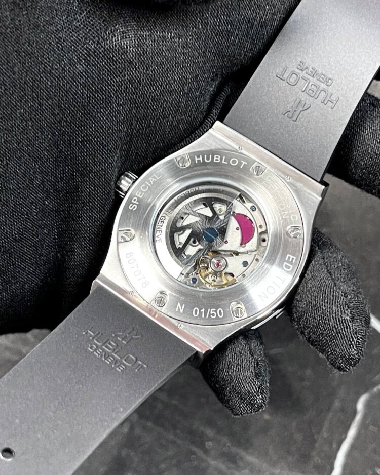 Часы Hublot Classic Fusion Titanium — фото 8