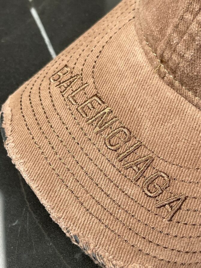 Кепка Balenciaga — изображение 5