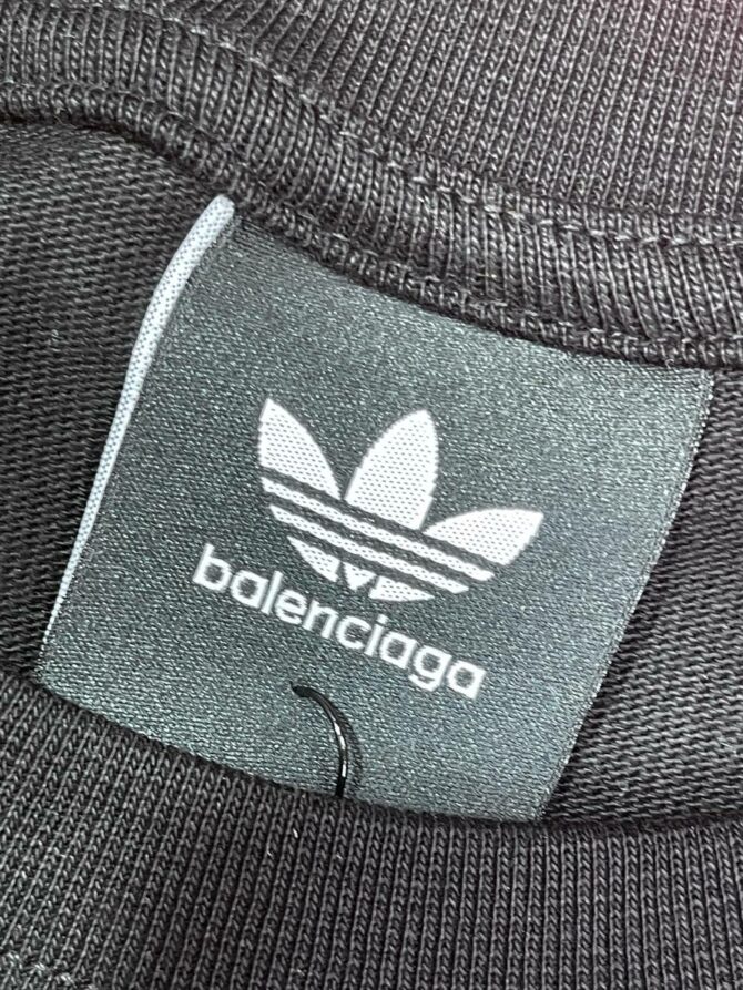 Футболка Balenciaga x Adidas — изображение 9