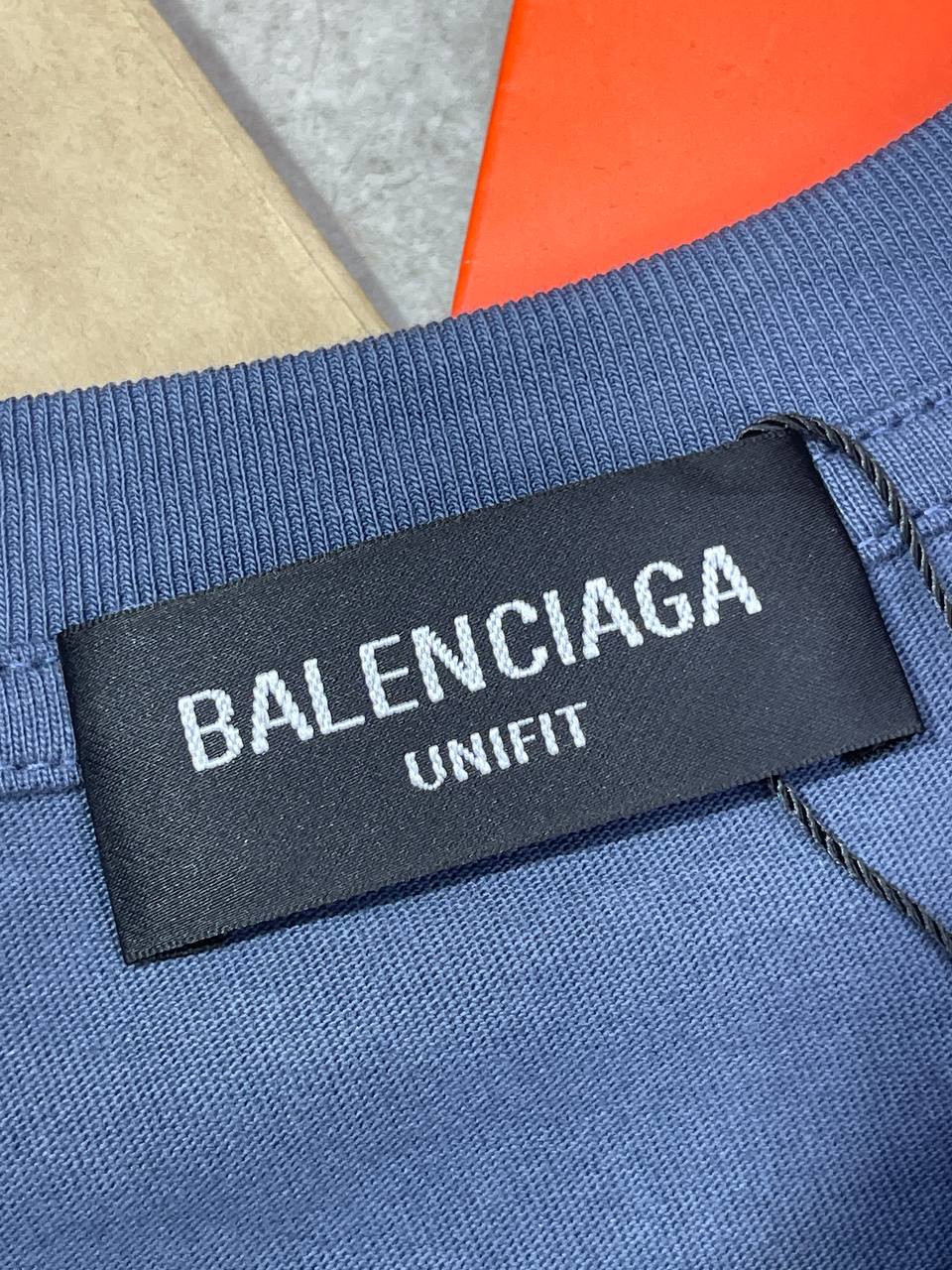 Футболка Balenciaga — фото 5