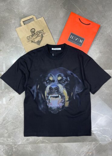 Футболка Givenchy