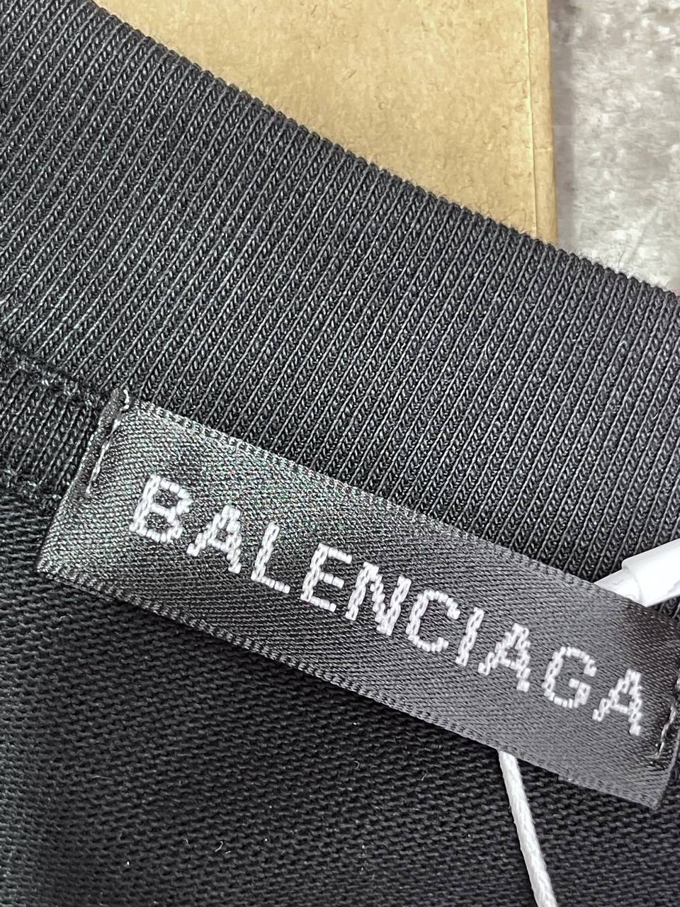 Футболка Balenciaga — фото 7