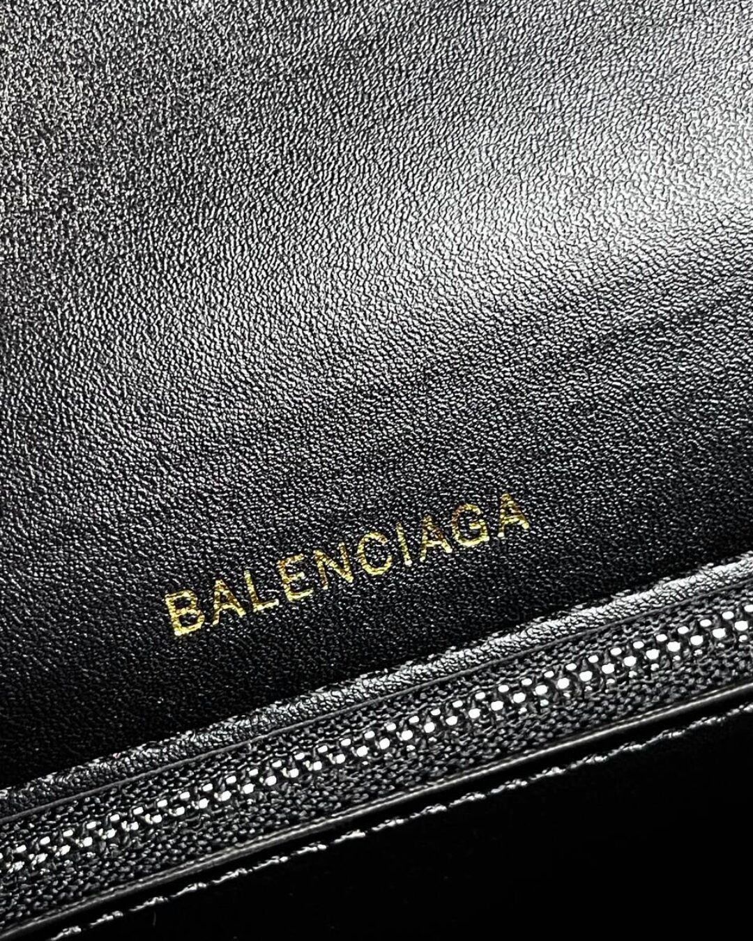 Сумка Balenciaga Hourglass XS — изображение 6