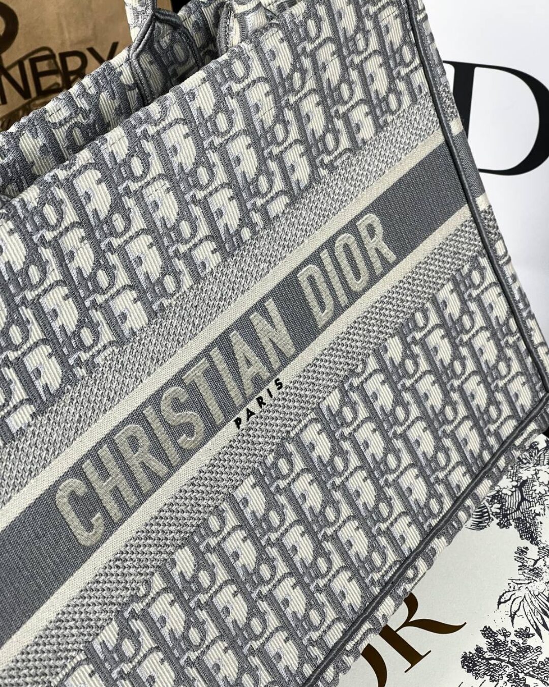 Сумка Dior Book Tote — изображение 2