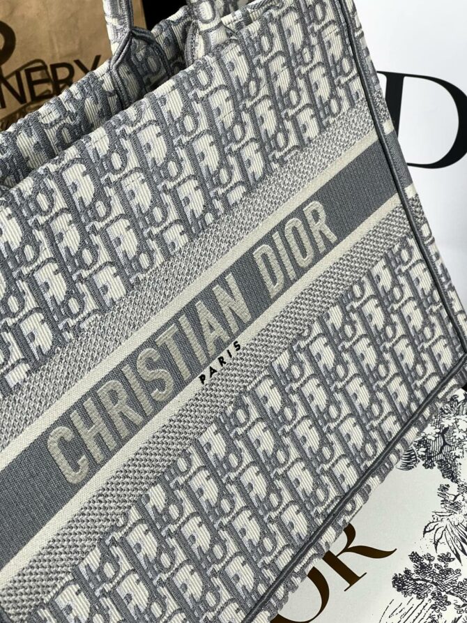Сумка Dior Book Tote — изображение 2