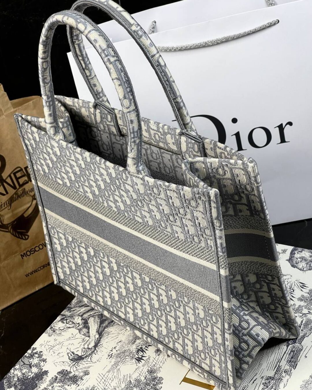Сумка Dior Book Tote — изображение 7