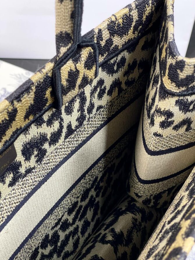 Сумка Dior Book Tote — изображение 4