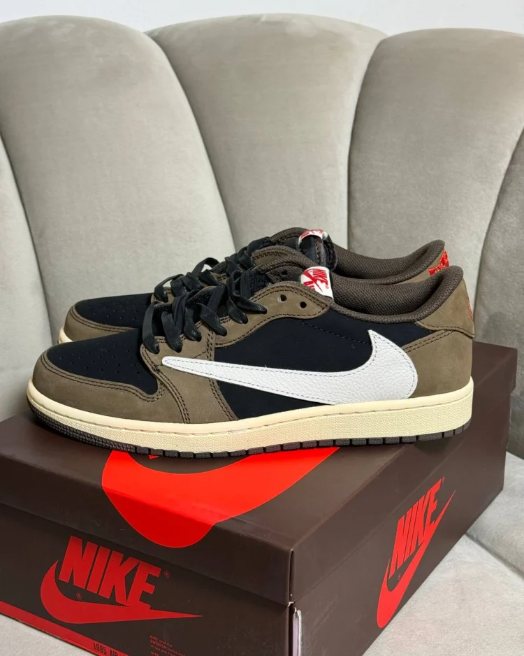 Кеды Travis Scott x Air Jordan 1 Low Mocha S — фото 5
