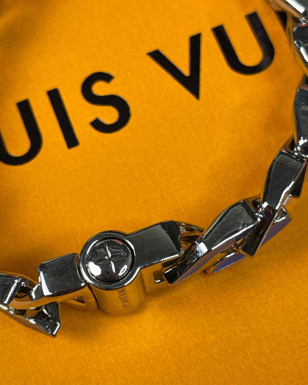 Браслет Louis Vuitton — изображение 9