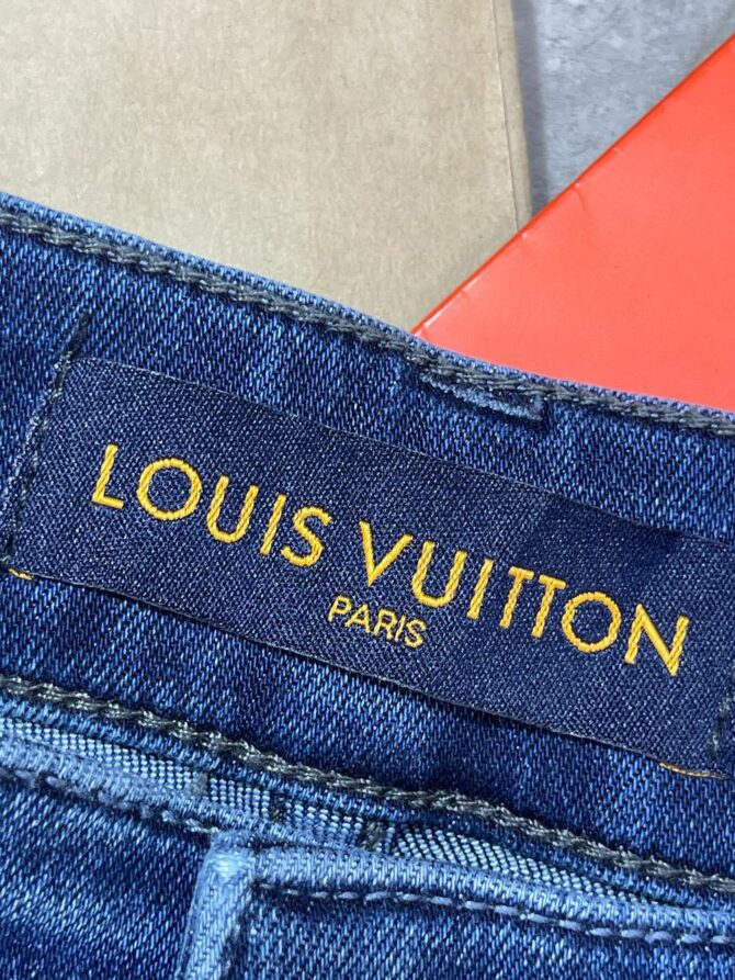 Джинсы Louis Vuitton — изображение 7