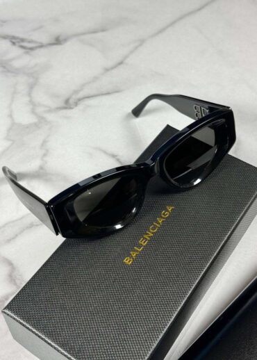 Очки Balenciaga
