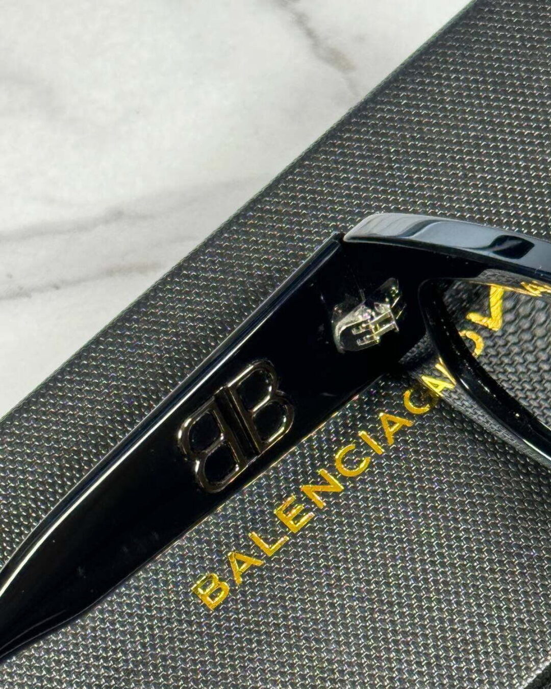 Очки Balenciaga — изображение 5