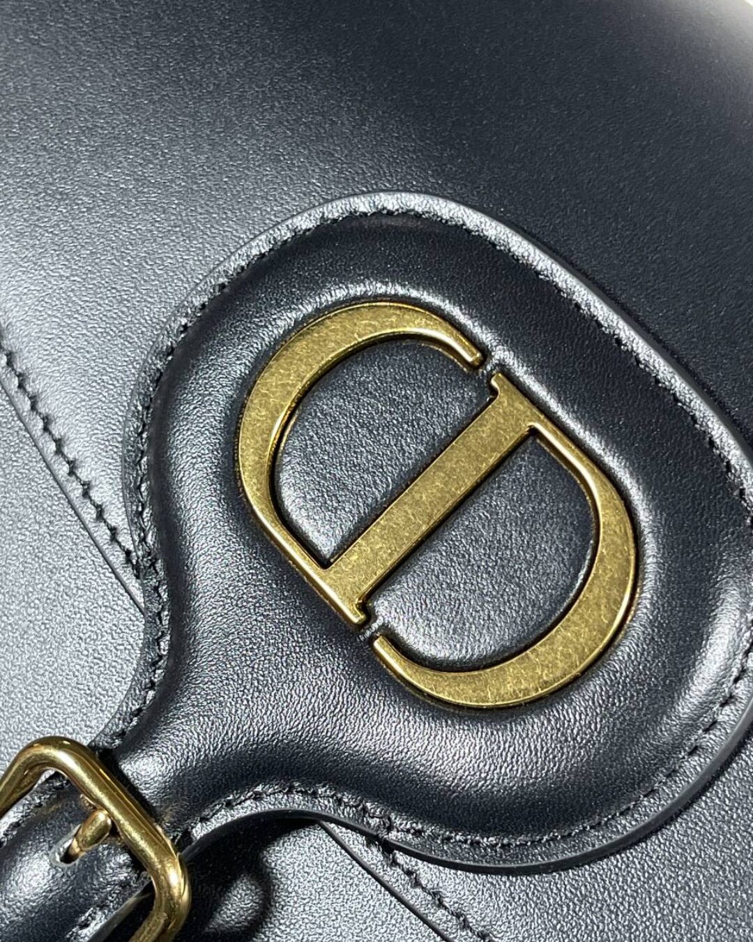 Сумка Dior Bobby Premium — изображение 5