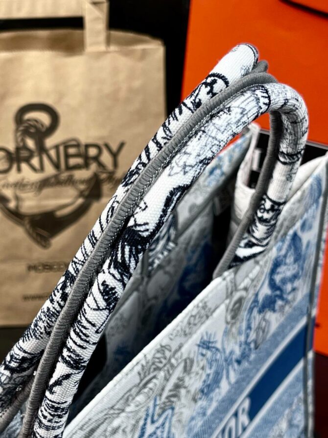 Сумка Dior Book Tote — изображение 3