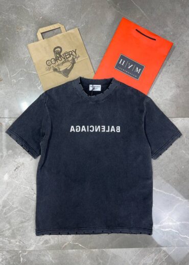 Футболка Balenciaga