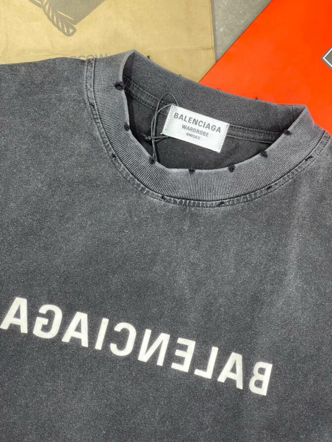 Футболка Balenciaga — изображение 6