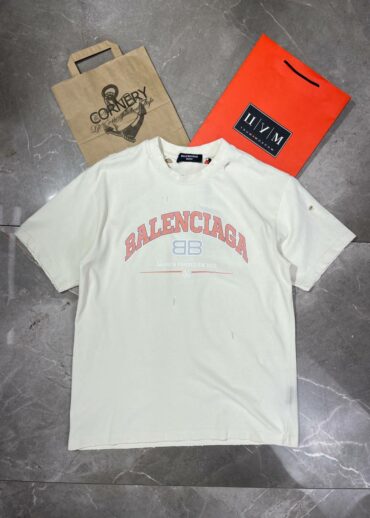 Футболка Balenciaga