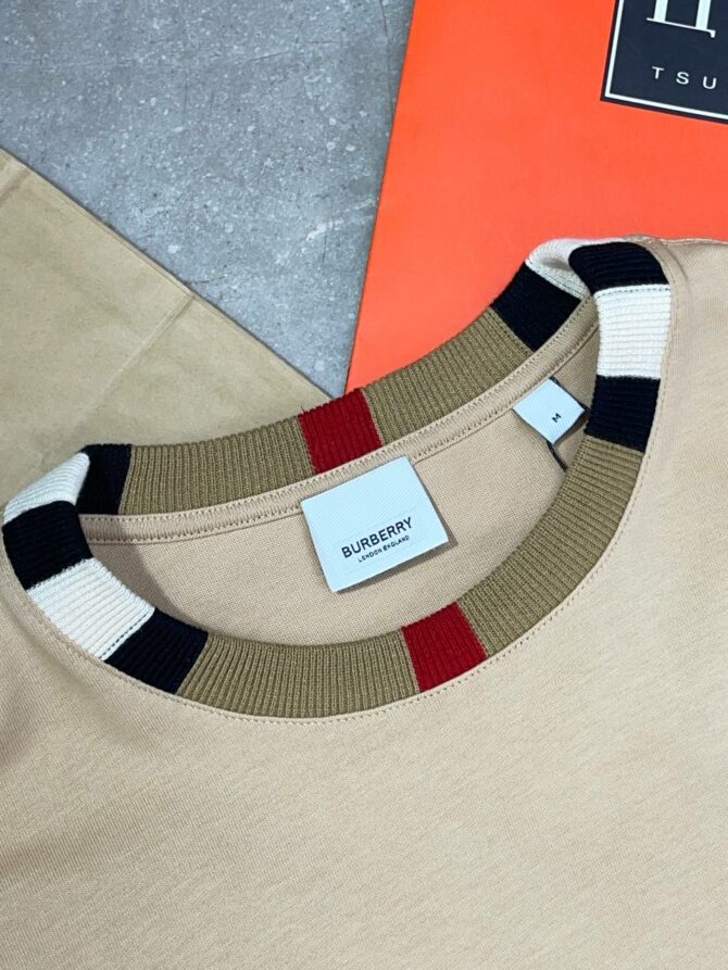 Футболка Burberry — изображение 9
