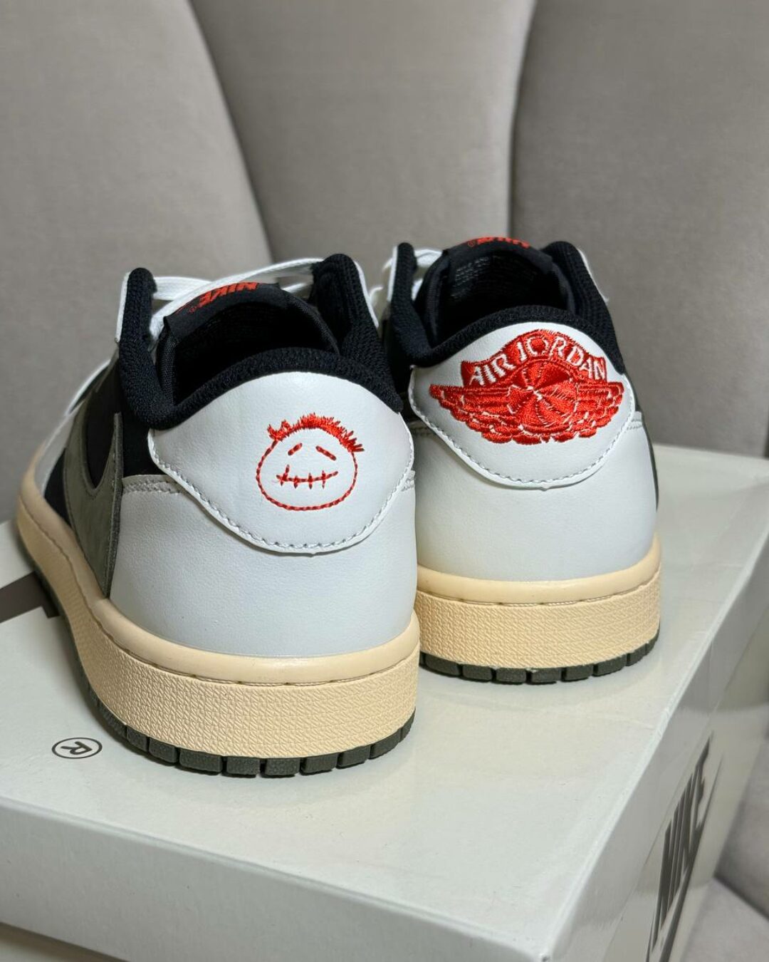 Кеды Travis Scott X Air Jordan 1 Retro Low OG Olive — изображение 6
