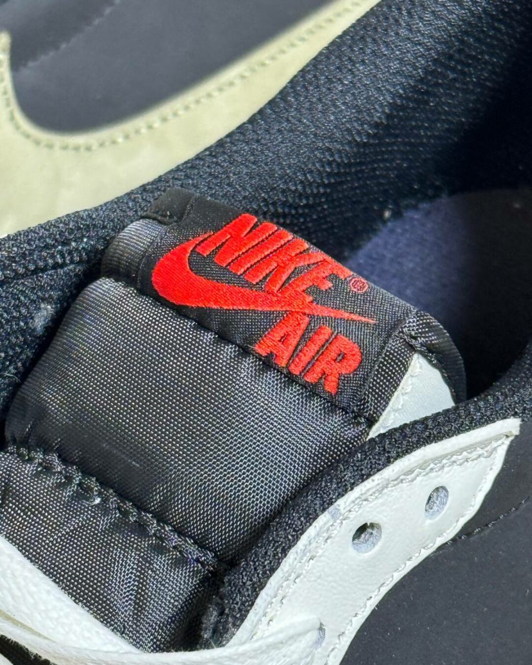Кеды Travis Scott X Air Jordan 1 Retro Low OG Olive — изображение 7