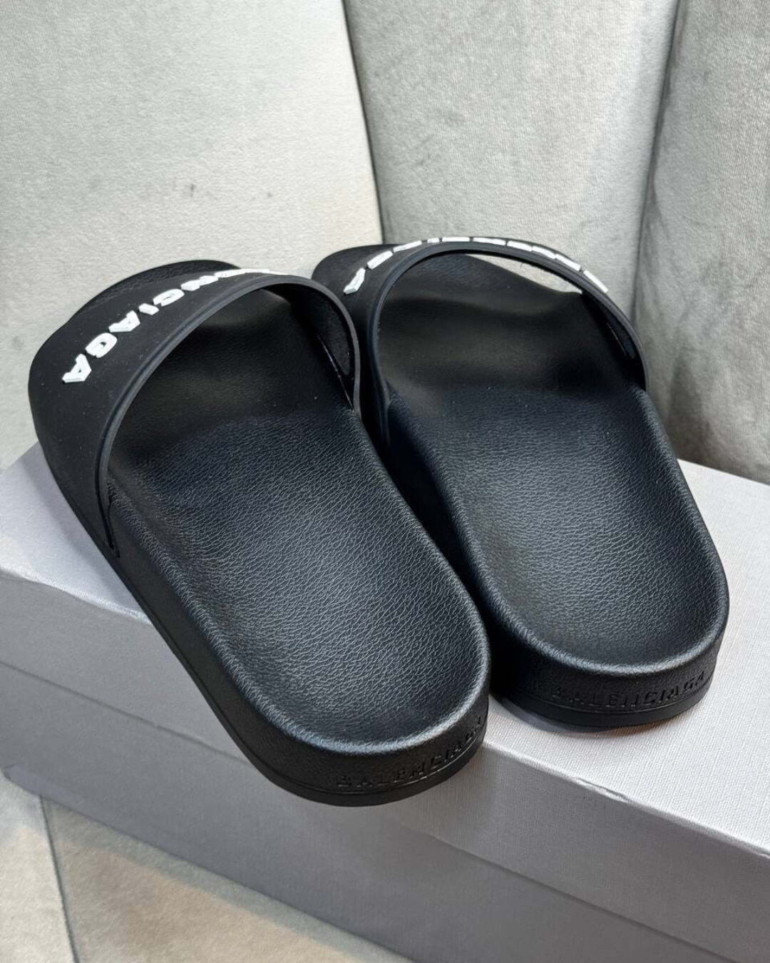 Тапки Balenciaga — изображение 2