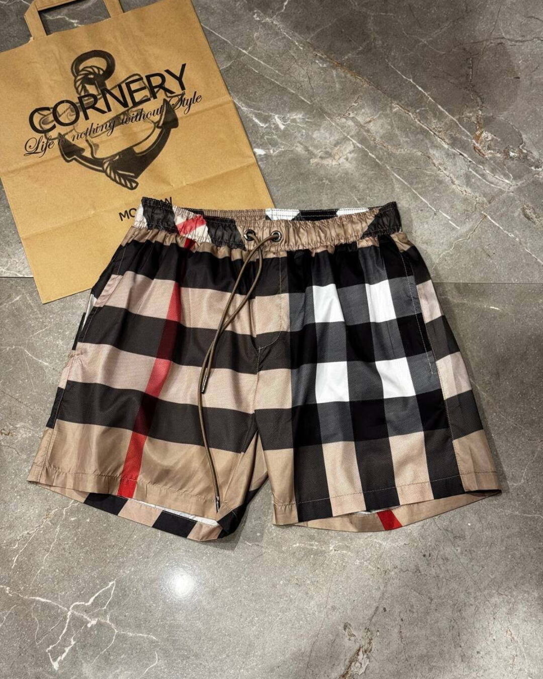 Шорты Burberry — изображение 3