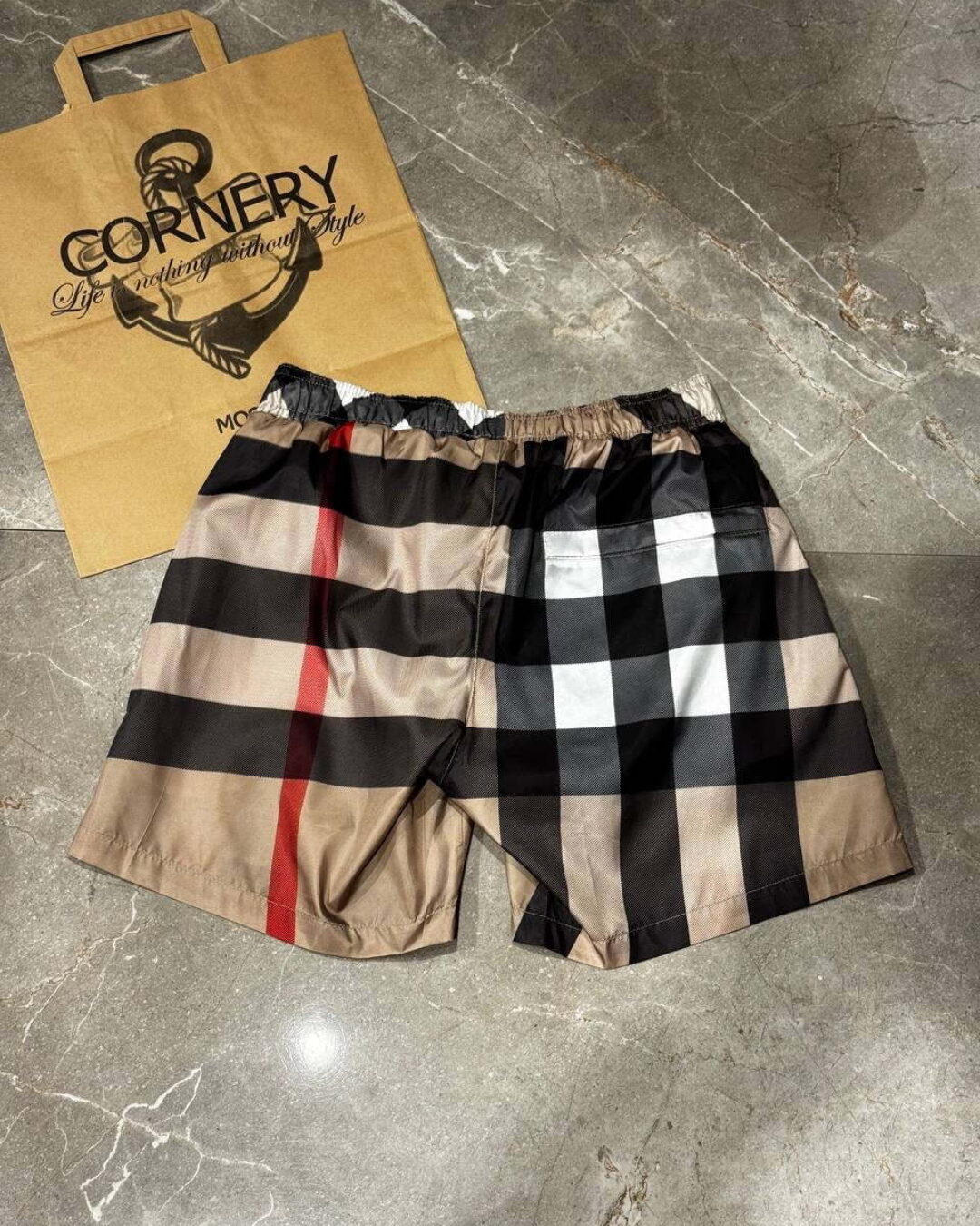 Шорты Burberry — изображение 4