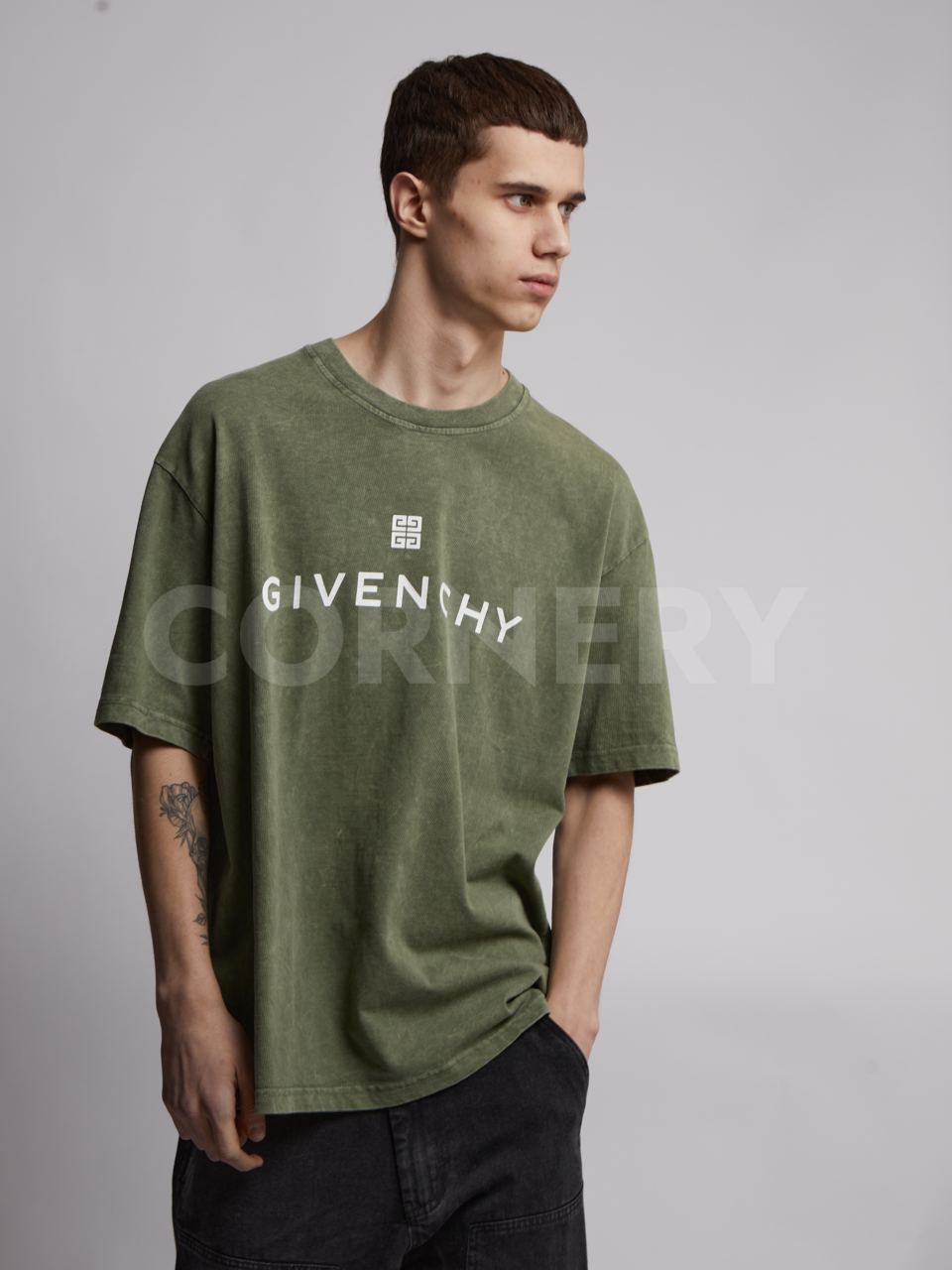 Футболка Givenchy