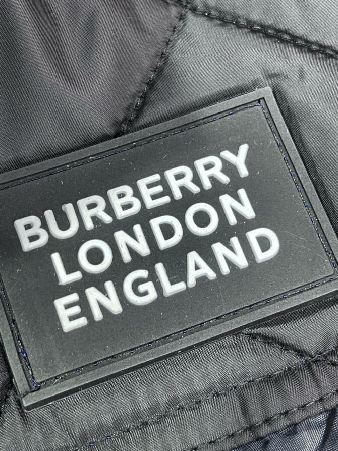 Жилет Burberry — изображение 9