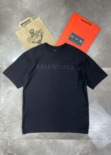 Футболка Balenciaga