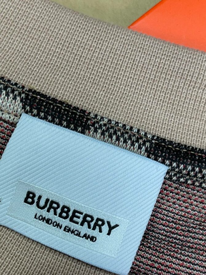 Костюм Burberry — изображение 6