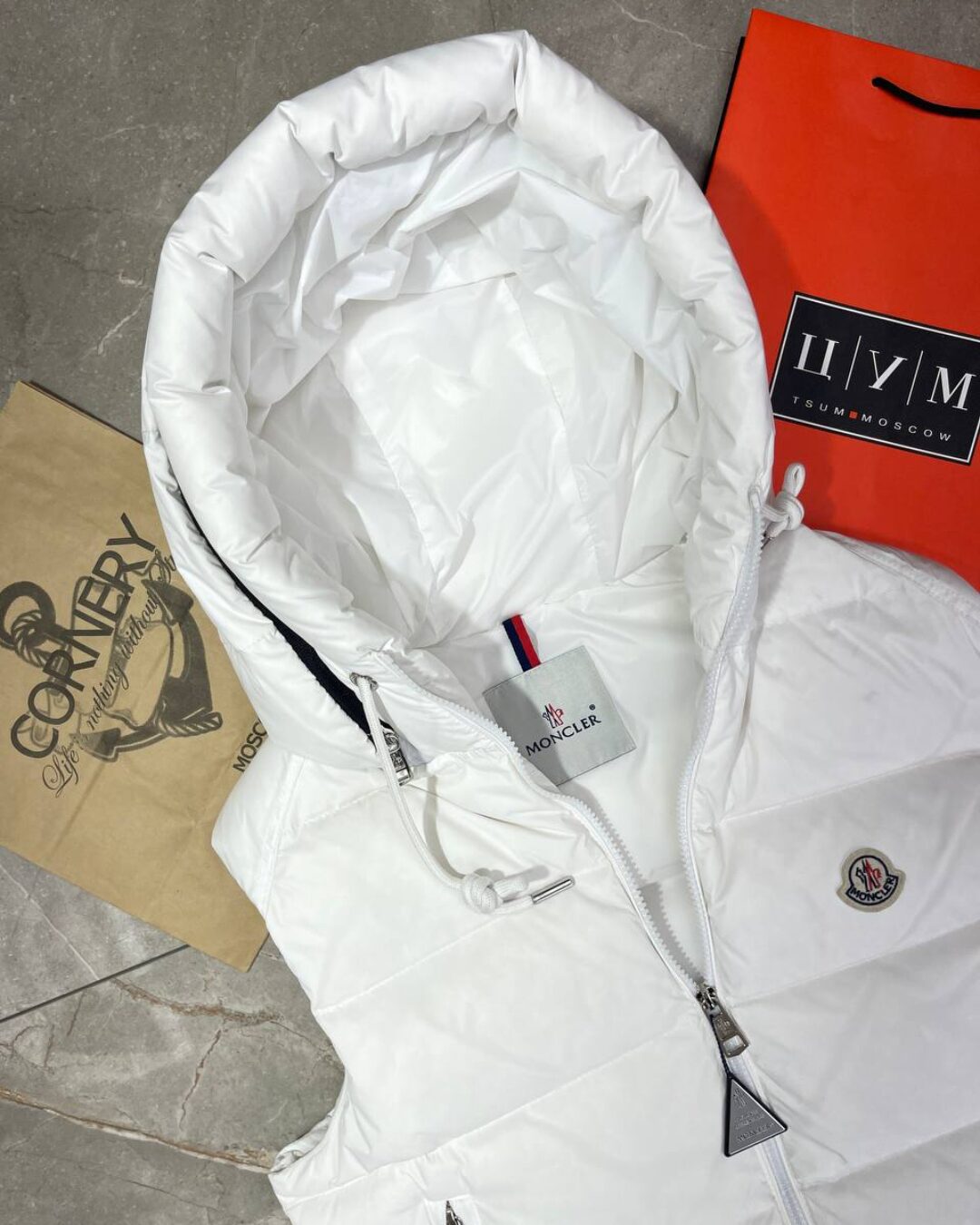 Жилет Moncler — изображение 4
