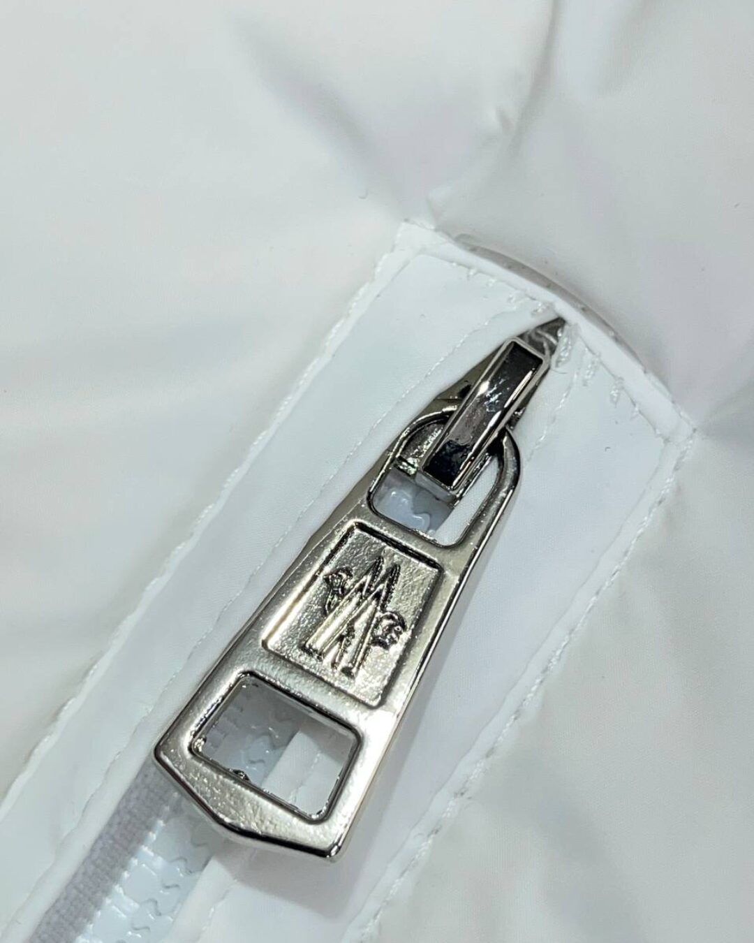 Жилет Moncler — изображение 3