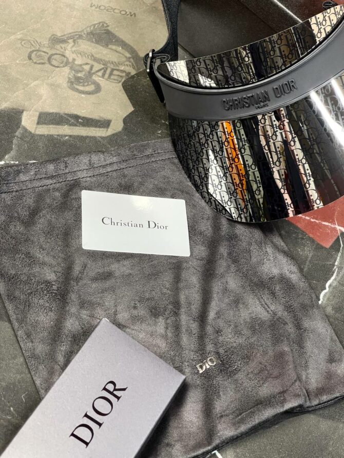 Солнцезащитный козырек Dior — изображение 7