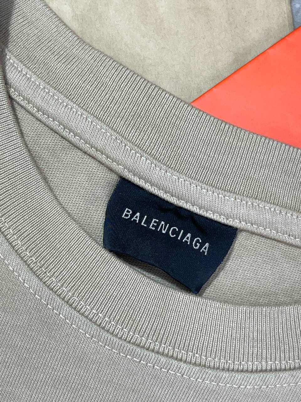 Футболка Balenciaga — фото 9
