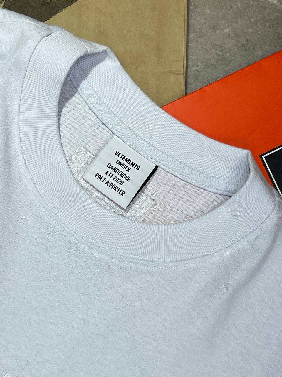Футболка Vetements Logo — фото 10