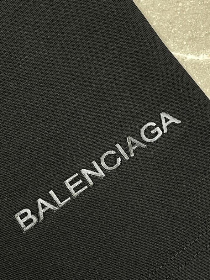 Шорты Balenciaga — изображение 4