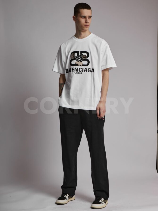 Футболка Balenciaga — изображение 5