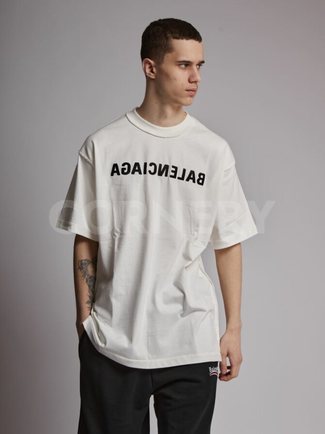 Футболка Balenciaga