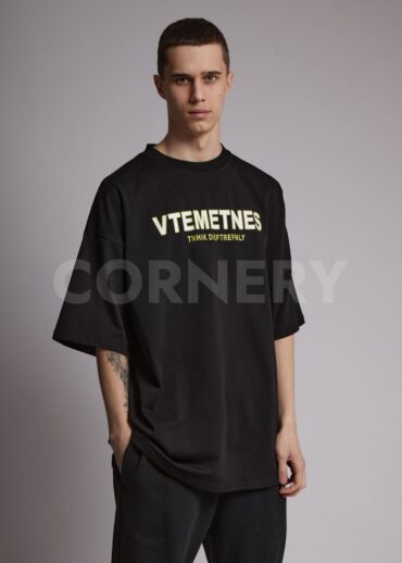 Футболка Vetements Think Dieftrefnly