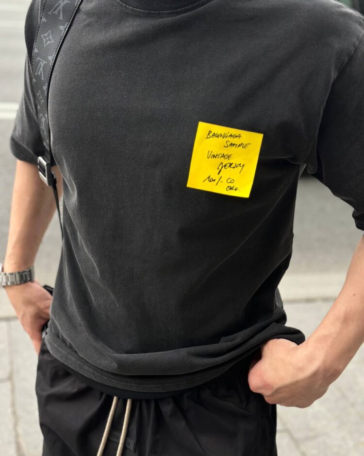 Футболка Balenciaga S25 — фото 3