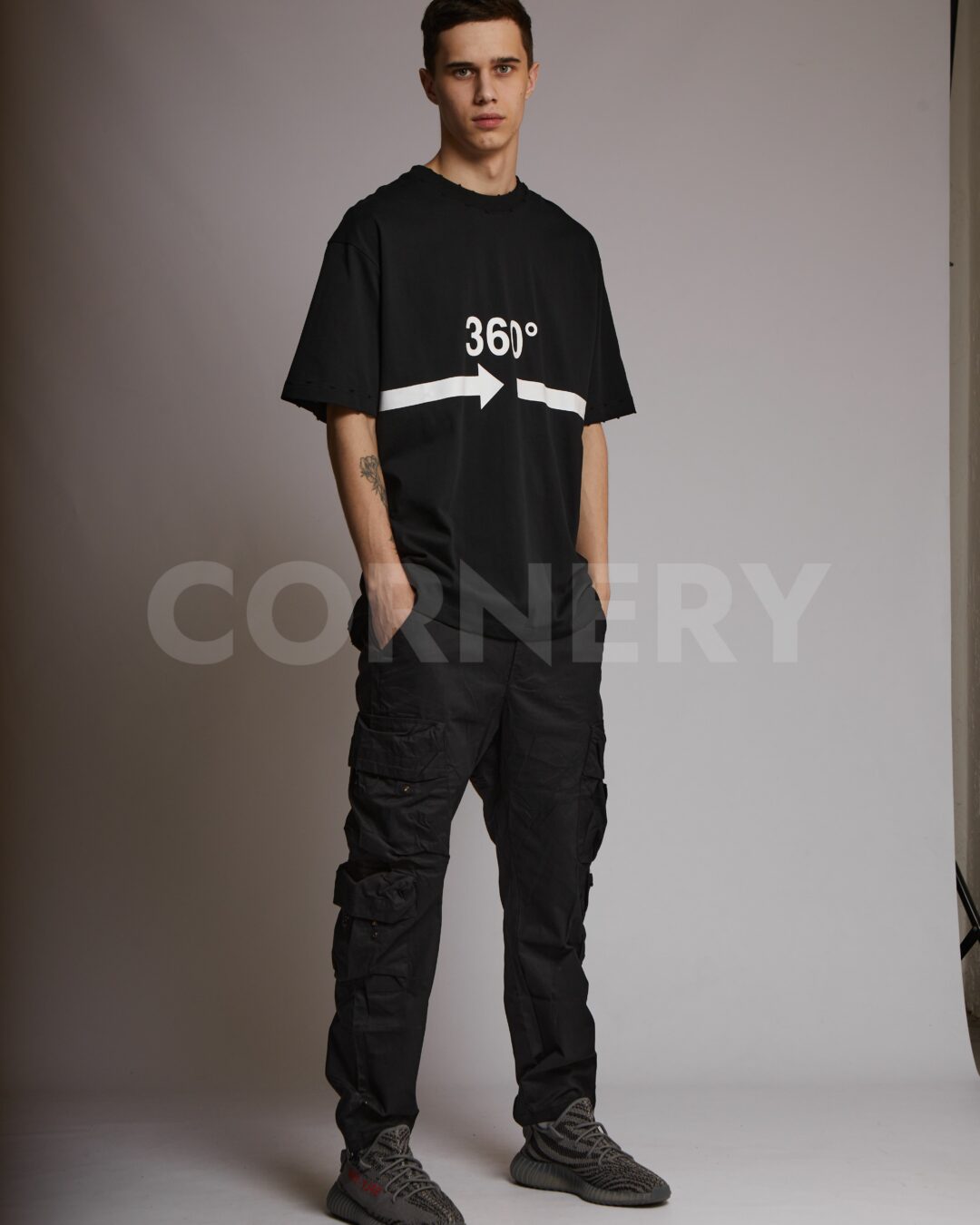 Футболка Balenciaga — изображение 6