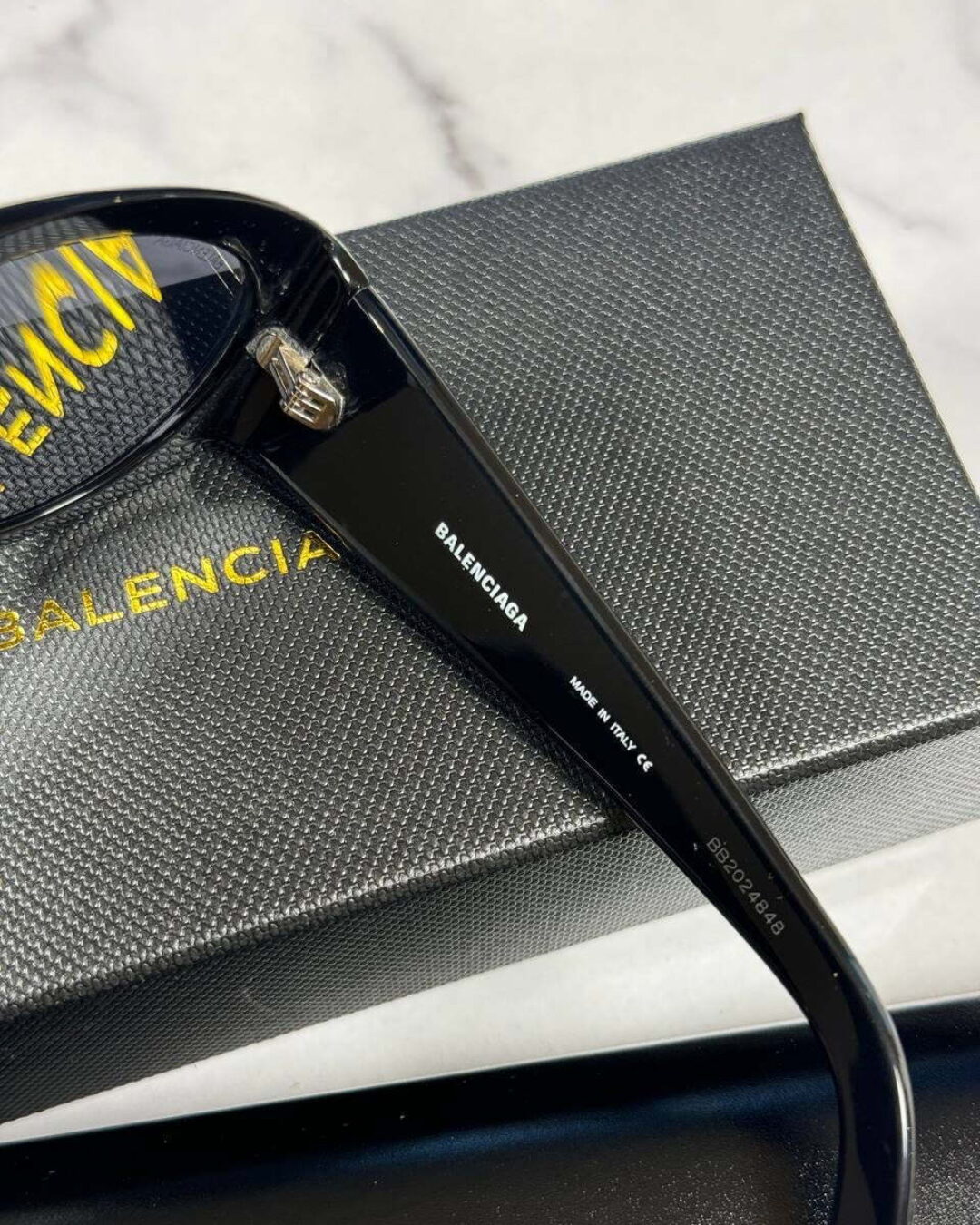 Очки Balenciaga — изображение 3