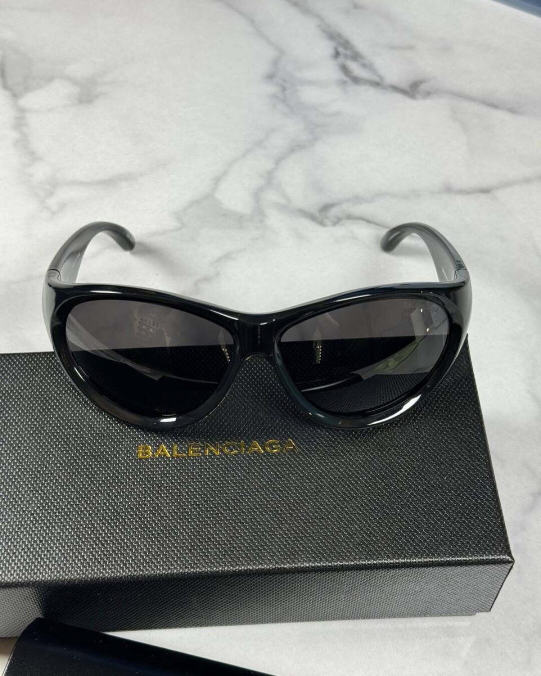 Очки Balenciaga — изображение 3