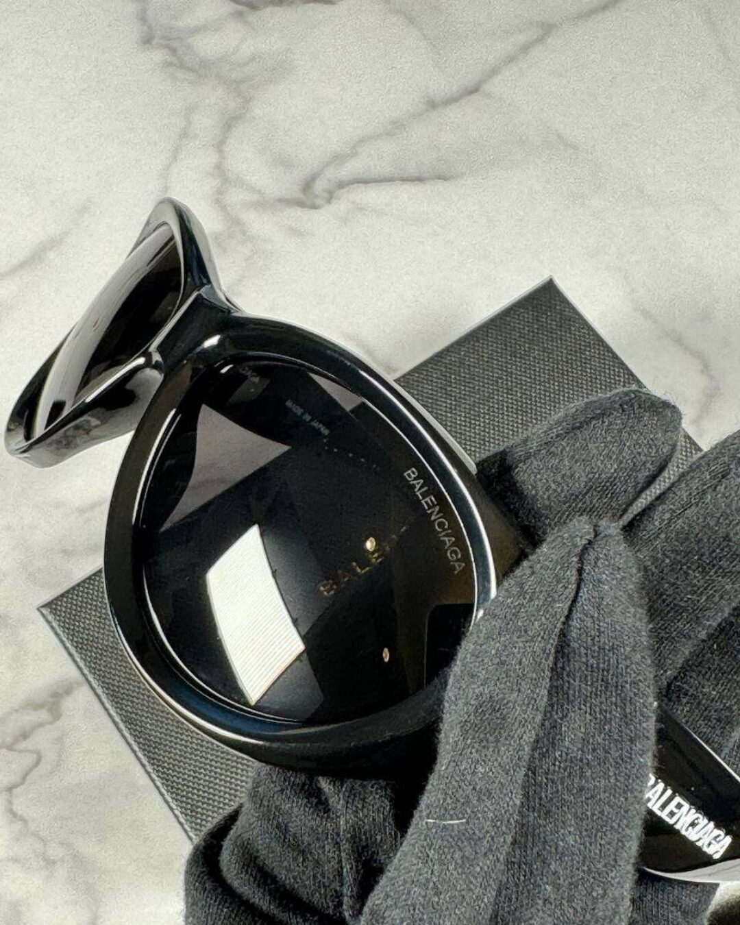 Очки Balenciaga — изображение 4