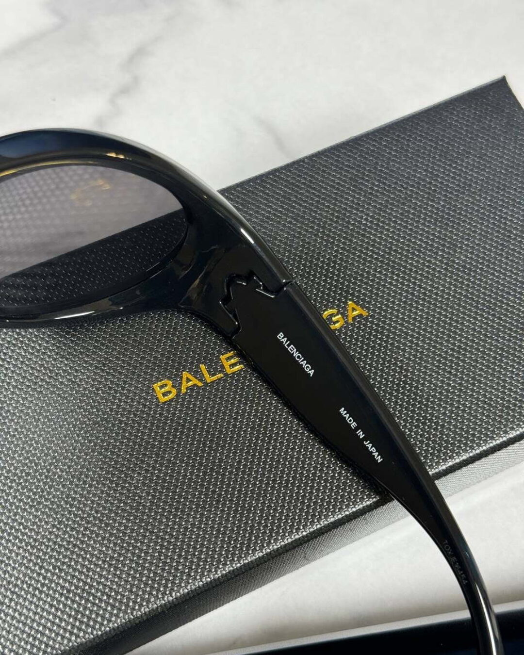 Очки Balenciaga — изображение 7