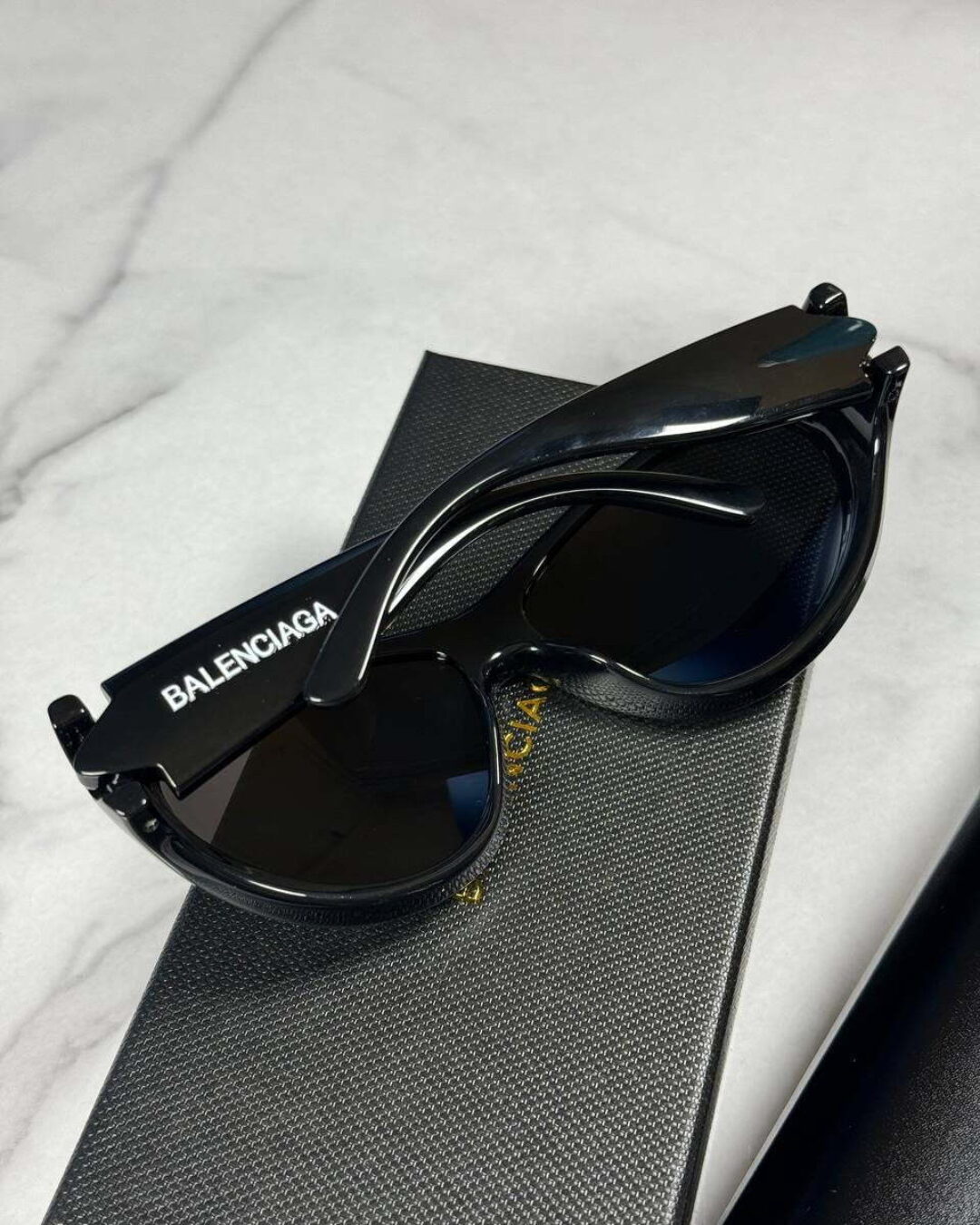 Очки Balenciaga — изображение 8