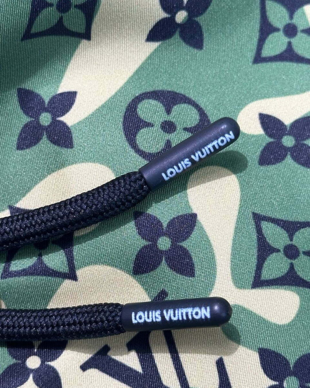 Шорты Louis Vuitton — изображение 6