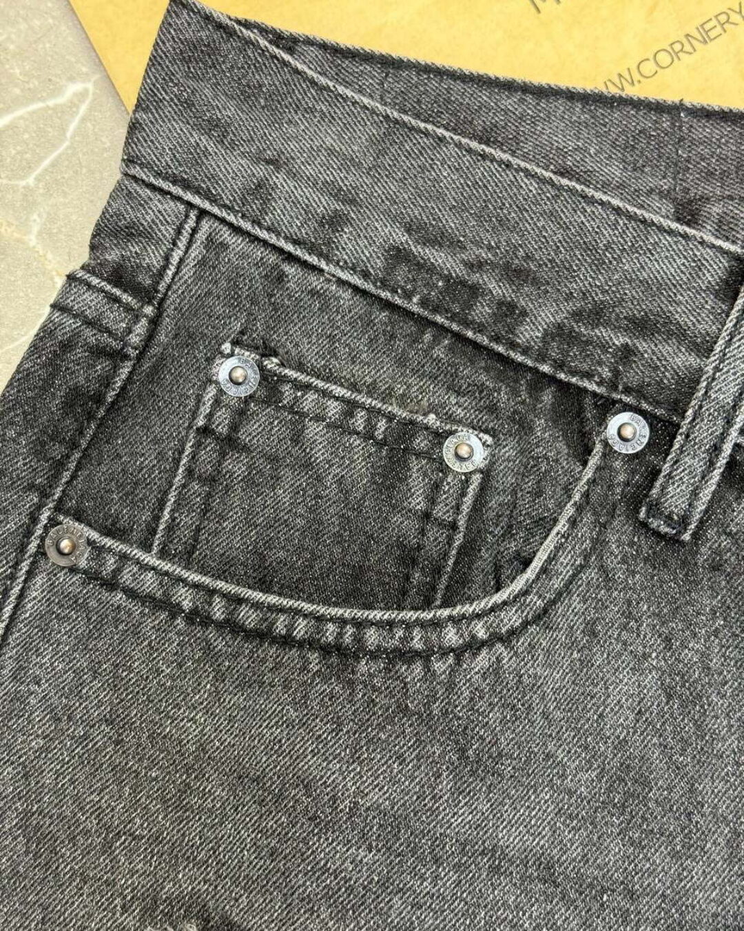 Джинсы Balenciaga — изображение 4