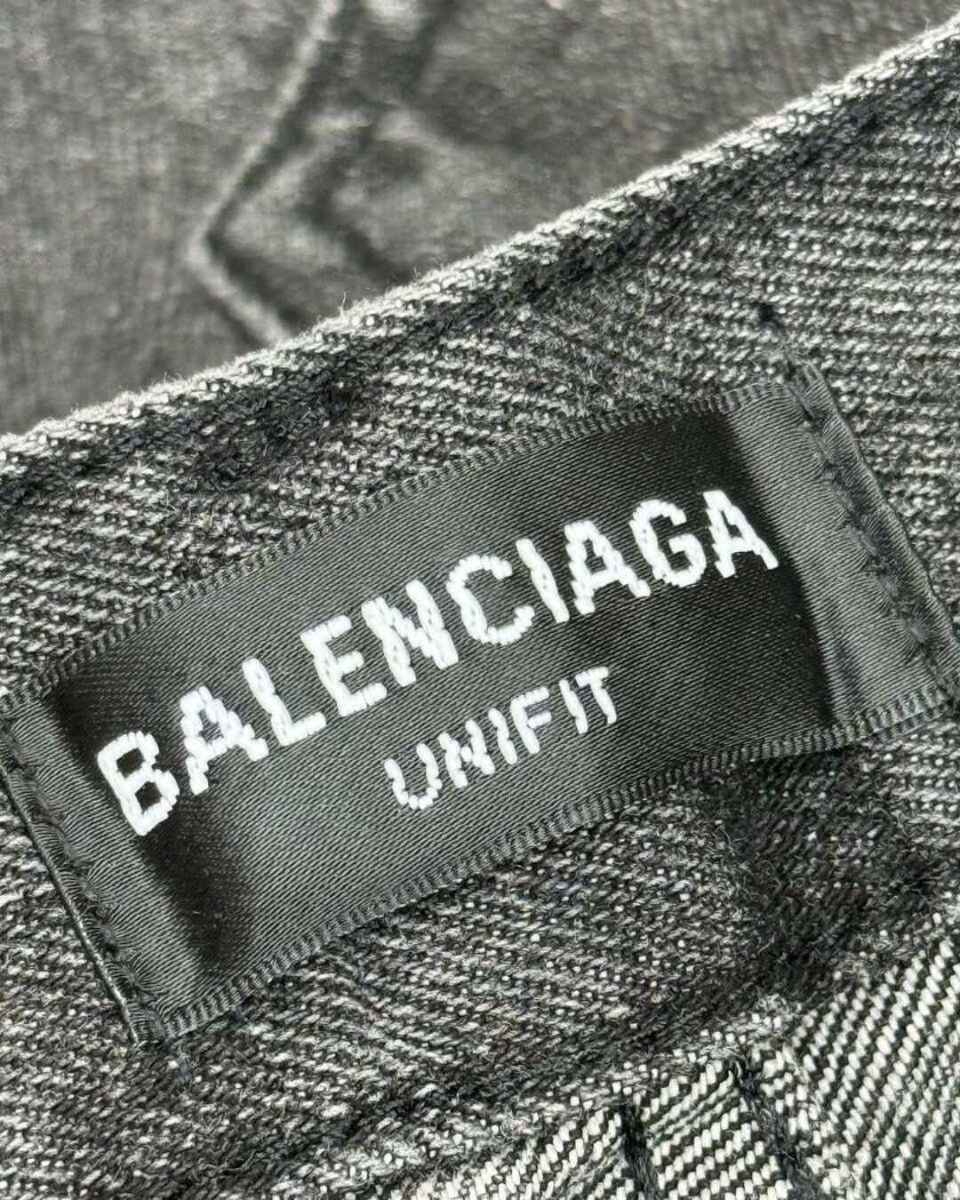 Джинсы Balenciaga — изображение 5